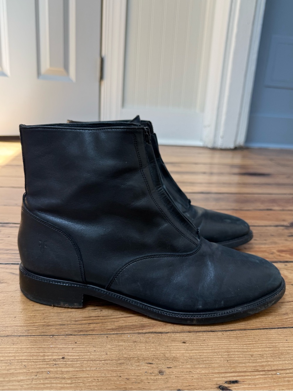 Frye Kelly Front Zip Ankle Boots
